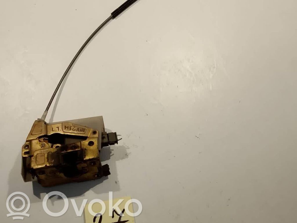 Renault Megane I Rear door lock 