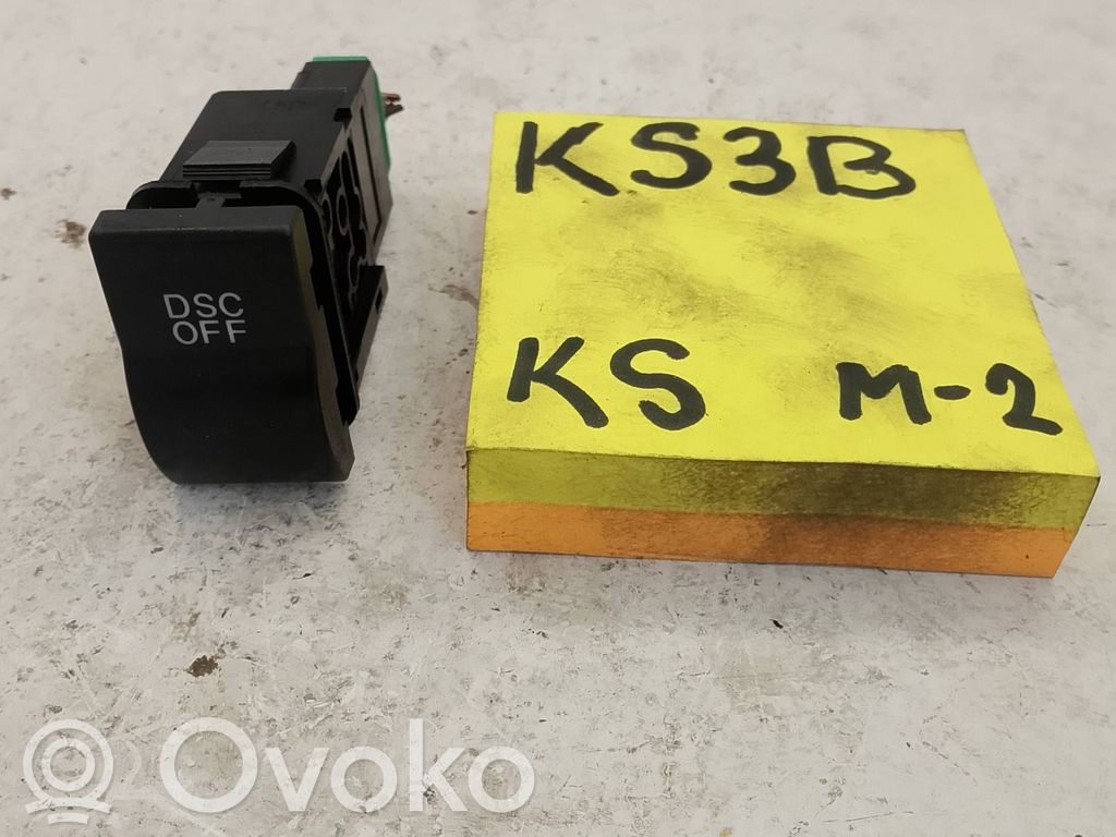 Mazda 3 I Traction control (ASR) switch 
