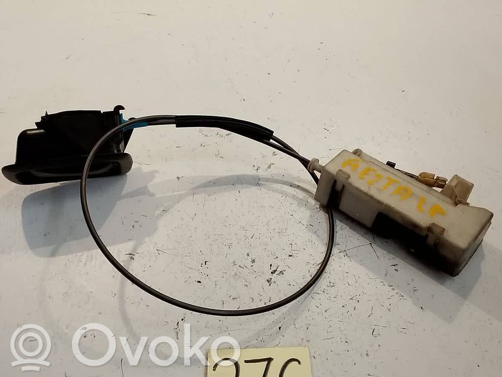 Ford Fiesta Priekšpusē slēdzene 
