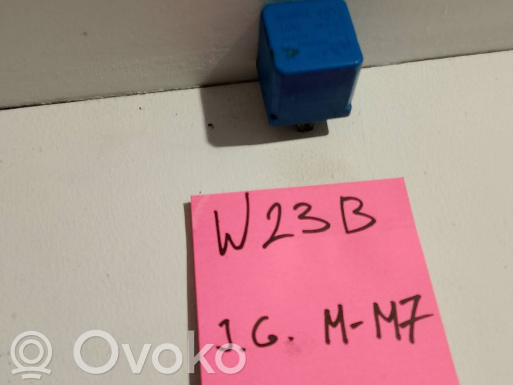 Opel Astra H Other relay 