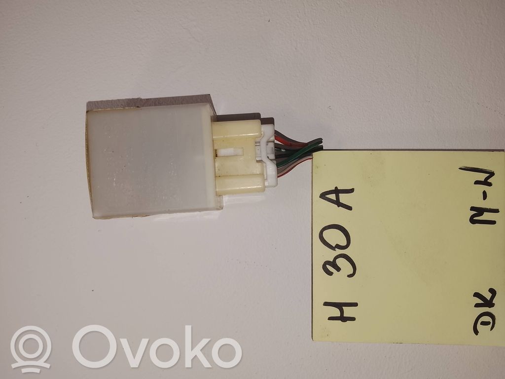 Mazda MPV II LW Other relay 