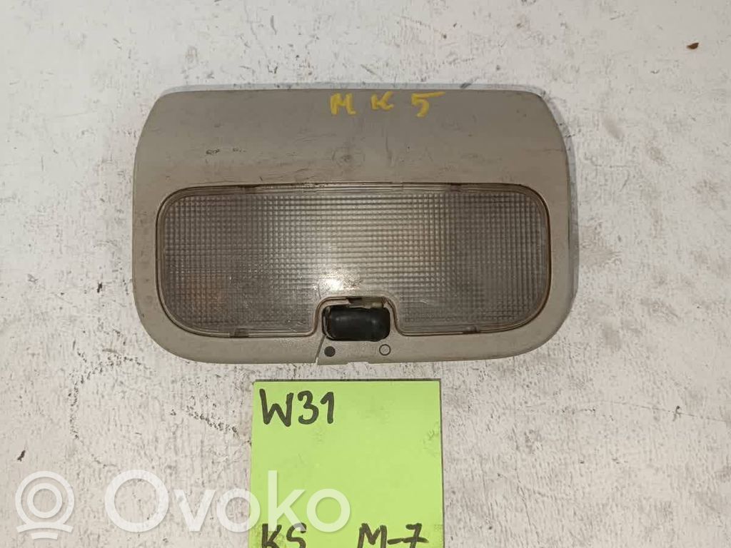 Ford Fiesta Etuistuimen valo 