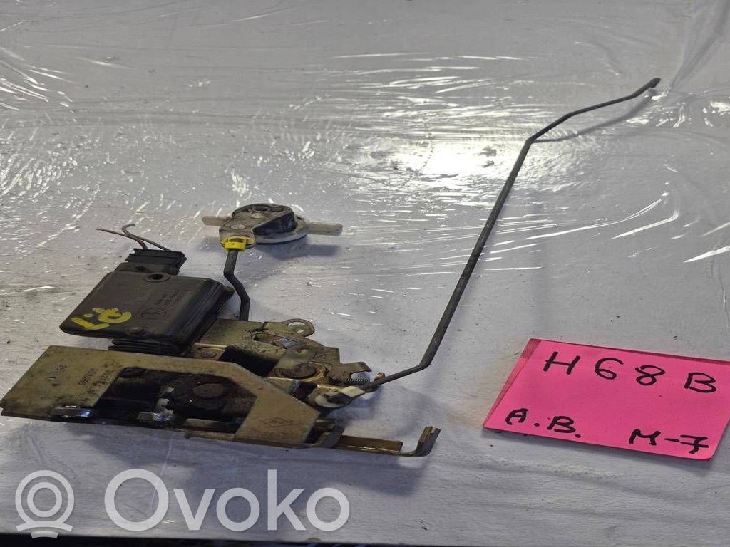 Renault Clio II Rear door lock 