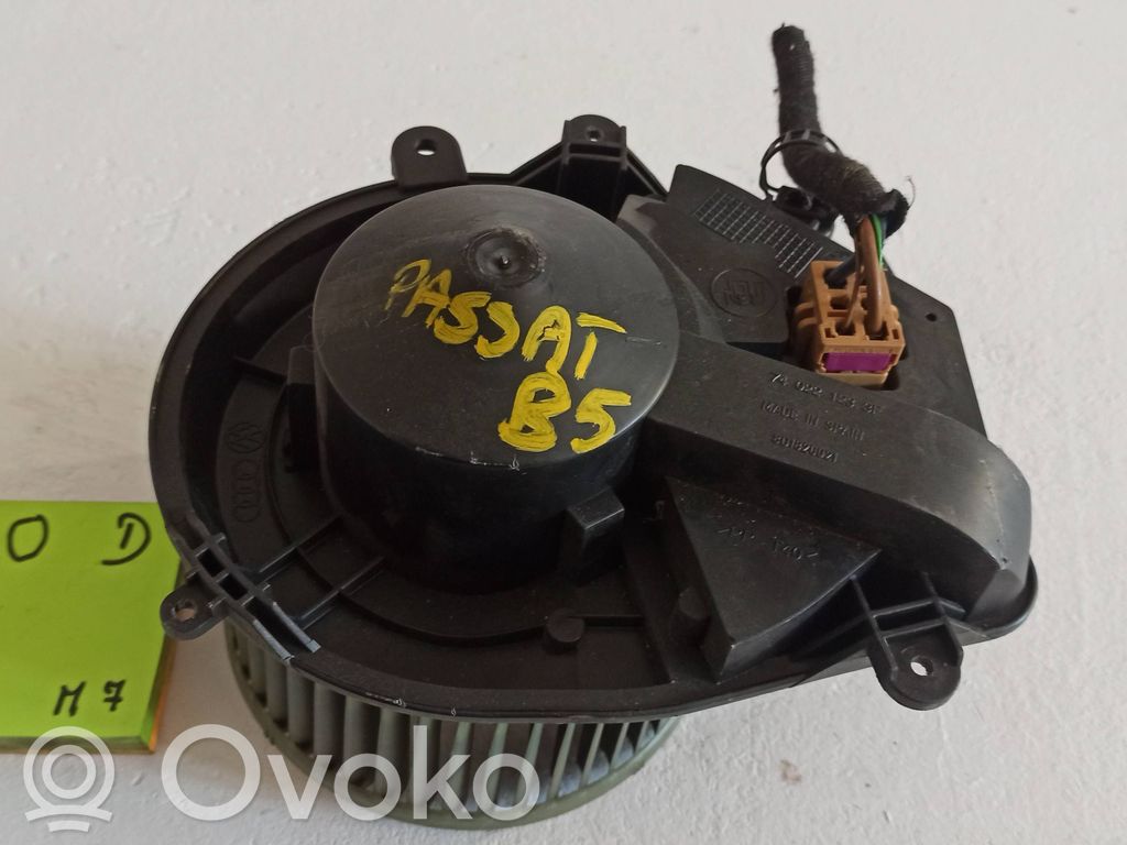 Volkswagen PASSAT B5 Silniczek nagrzewnicy nawiewu klimatyzacji A/C 
