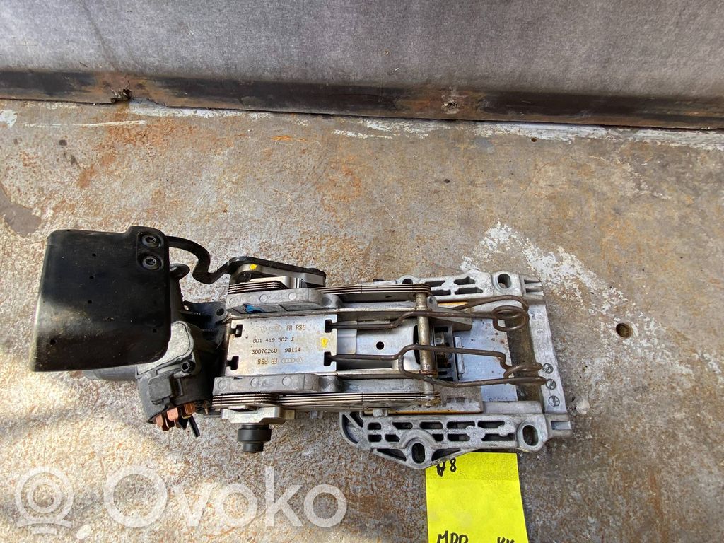 Audi A4 S4 B5 8D Colonne de direction 