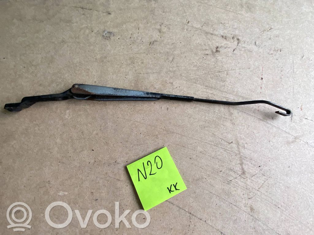Renault Clio II Front wiper blade arm 
