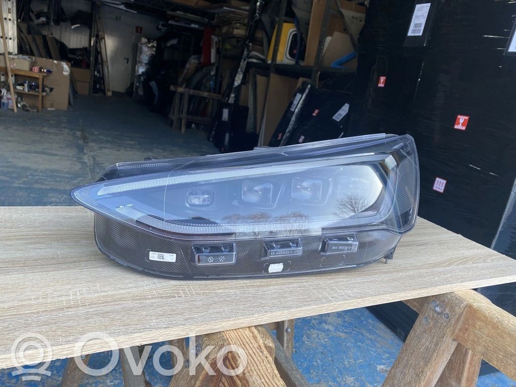 Ford Focus Headlight/headlamp 