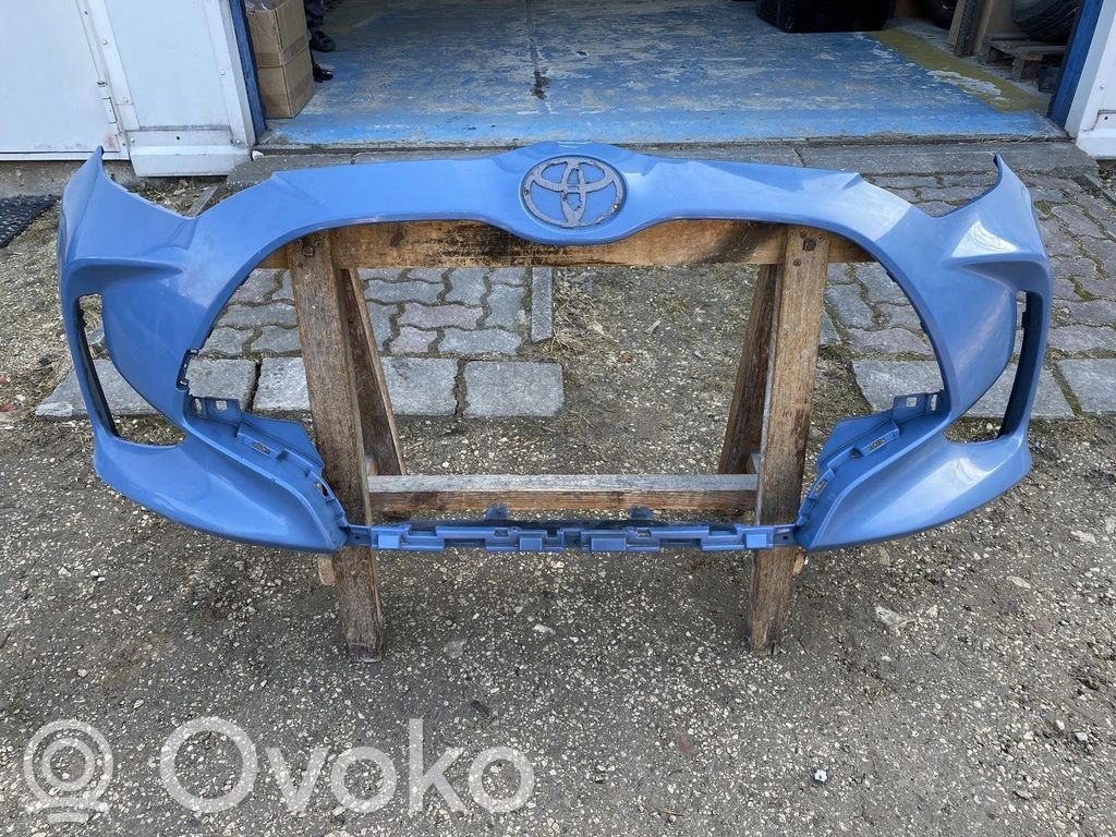 Toyota Yaris Priekinis bamperis 