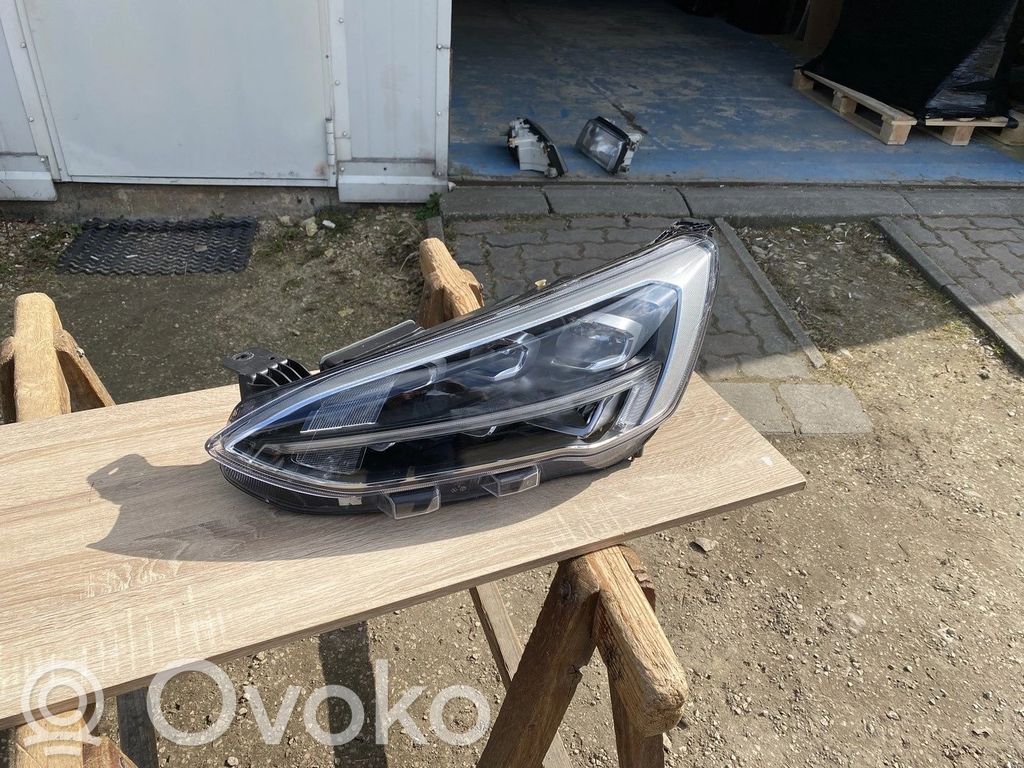 Ford Focus Scheinwerfer 
