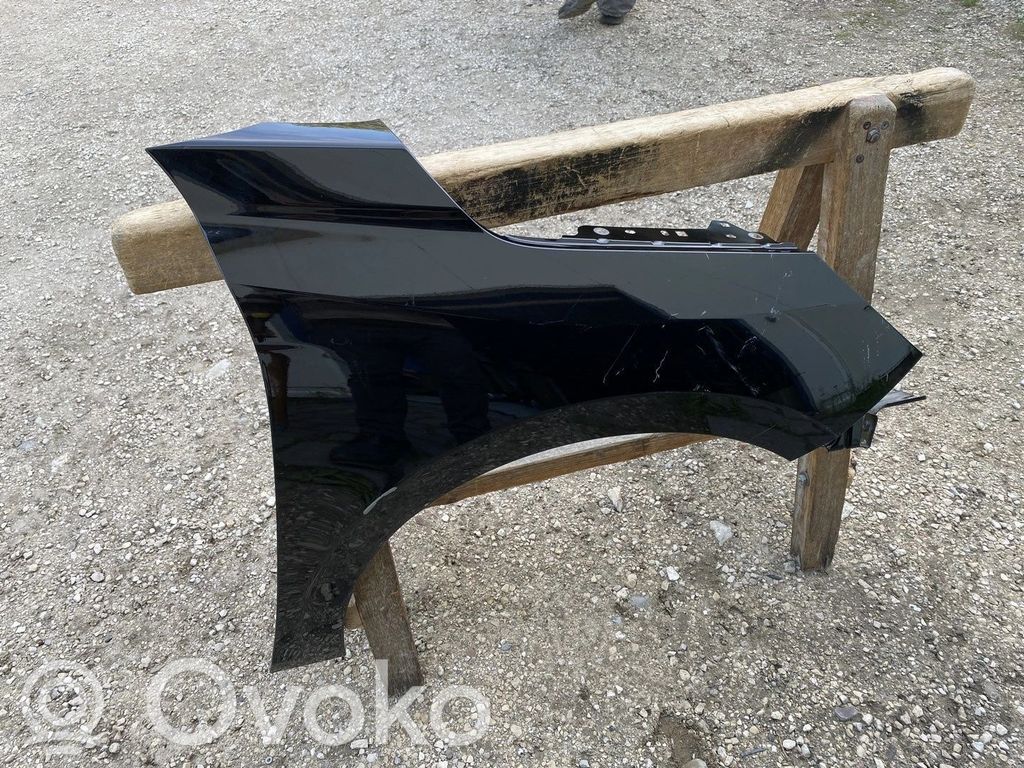 Opel Corsa F Guardabarro 