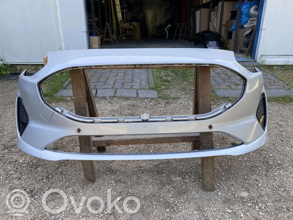 Ford Fiesta Parachoques delantero 