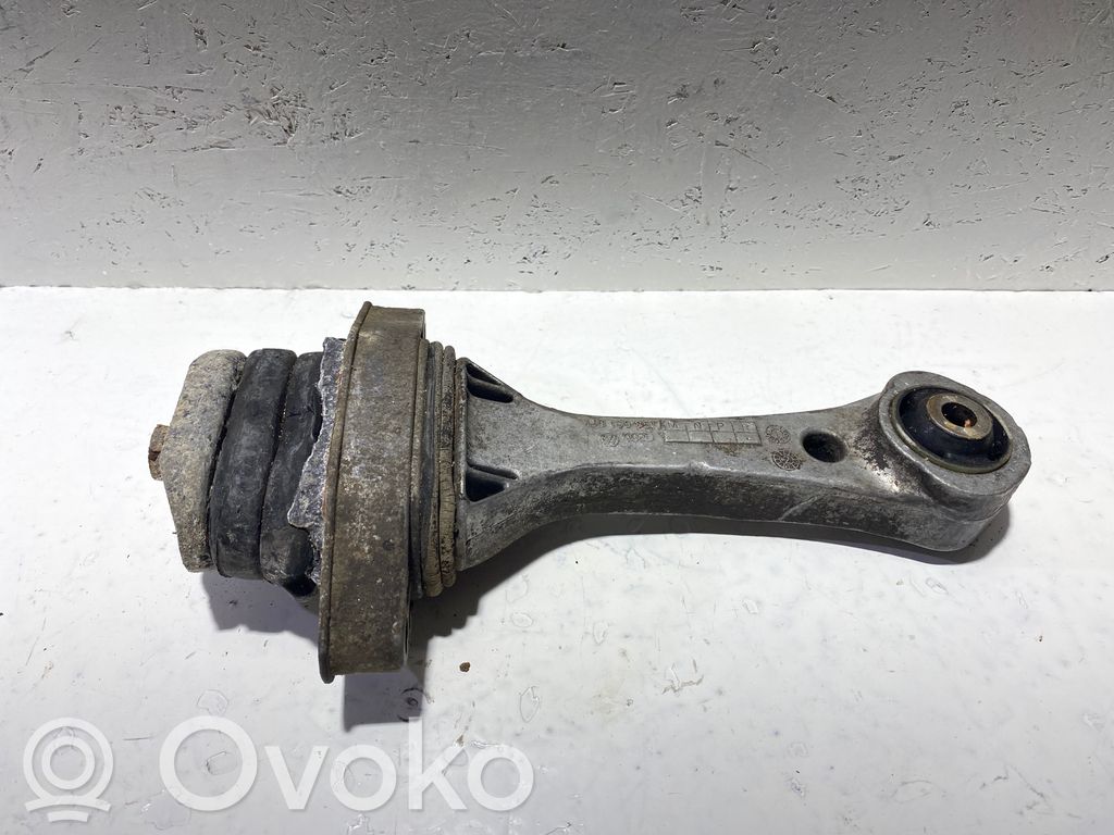 Volkswagen Golf IV Engine mount bracket 