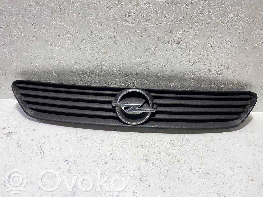 Opel Astra G Front grill 