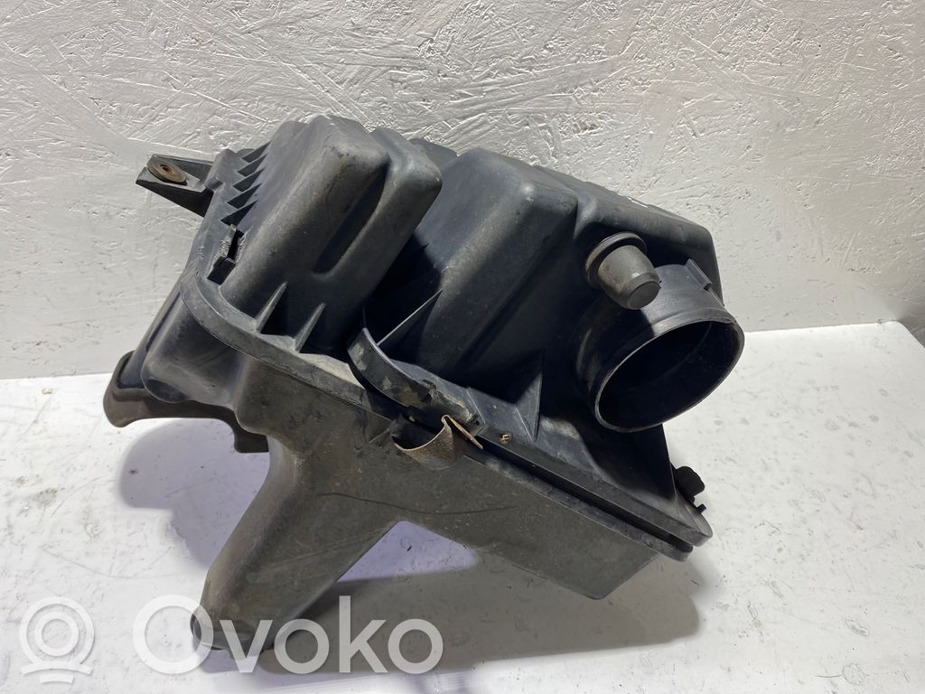 Chrysler Voyager Air filter box 