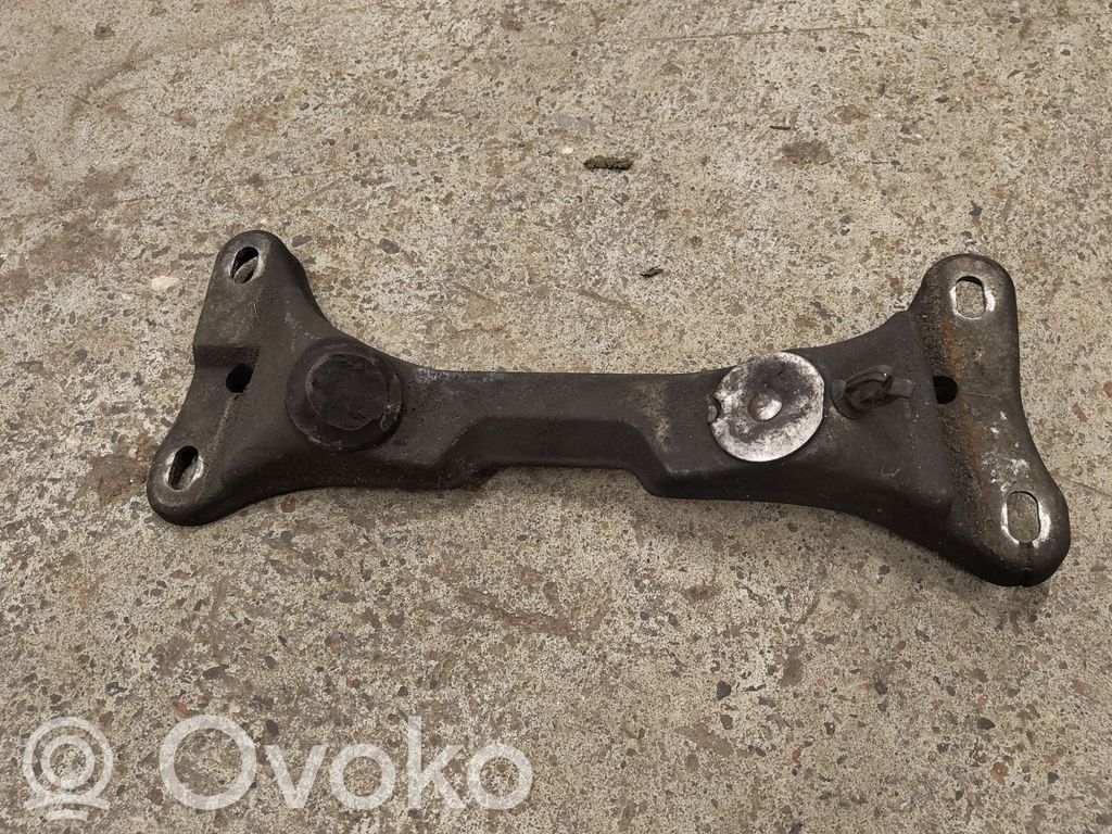 Gearbox mount   2229198,22312229198
