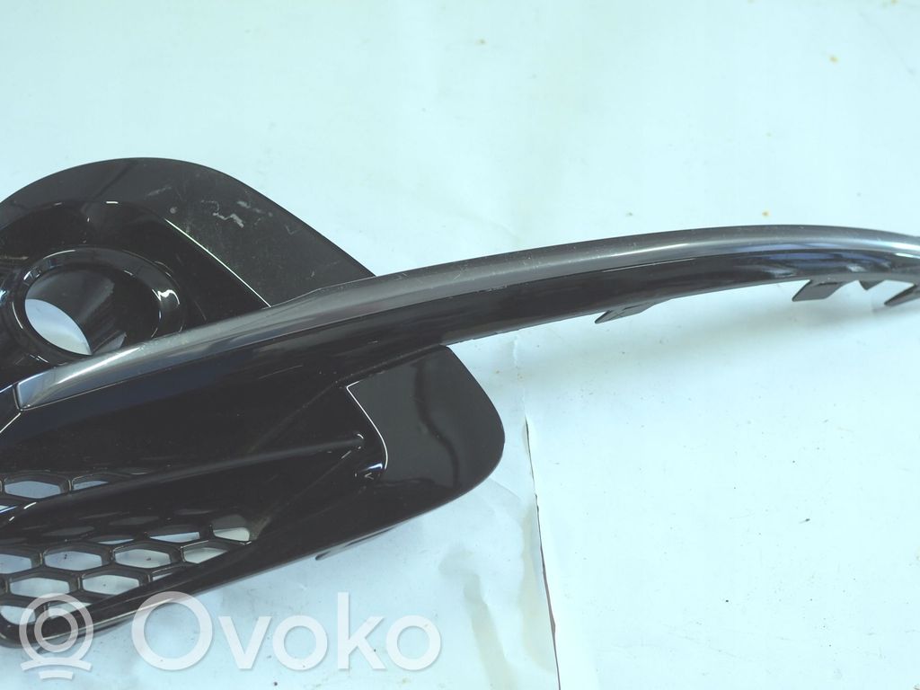 KIA Xceed Front bumper lower grill 