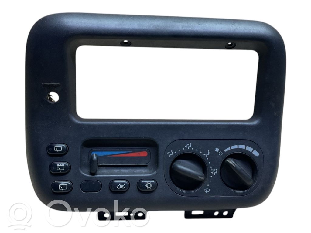 Chrysler Voyager Climate control unit 