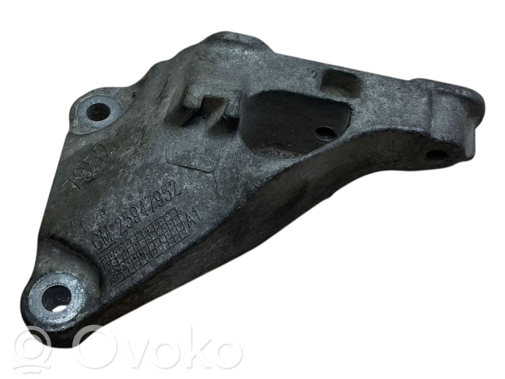 Opel Astra J Engine mounting bracket 