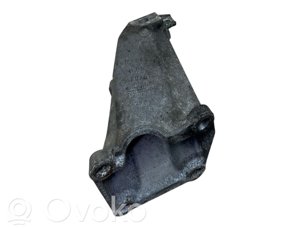 BMW 5 E34 Engine mounting bracket 