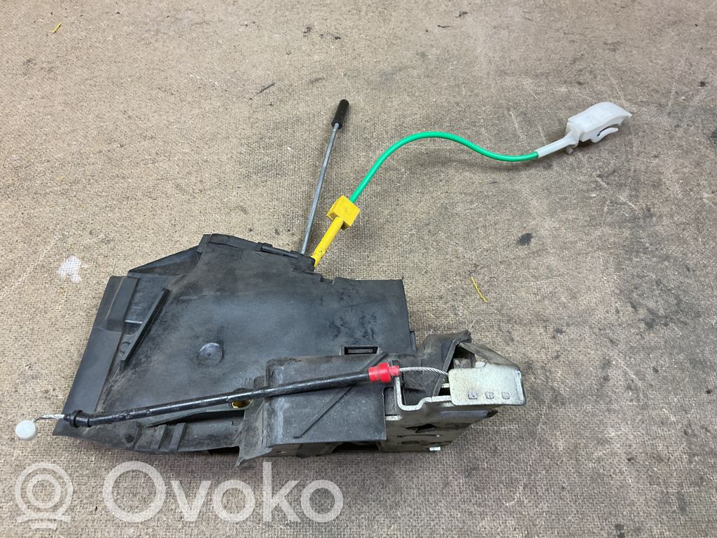BMW 5 E39 Front door lock 