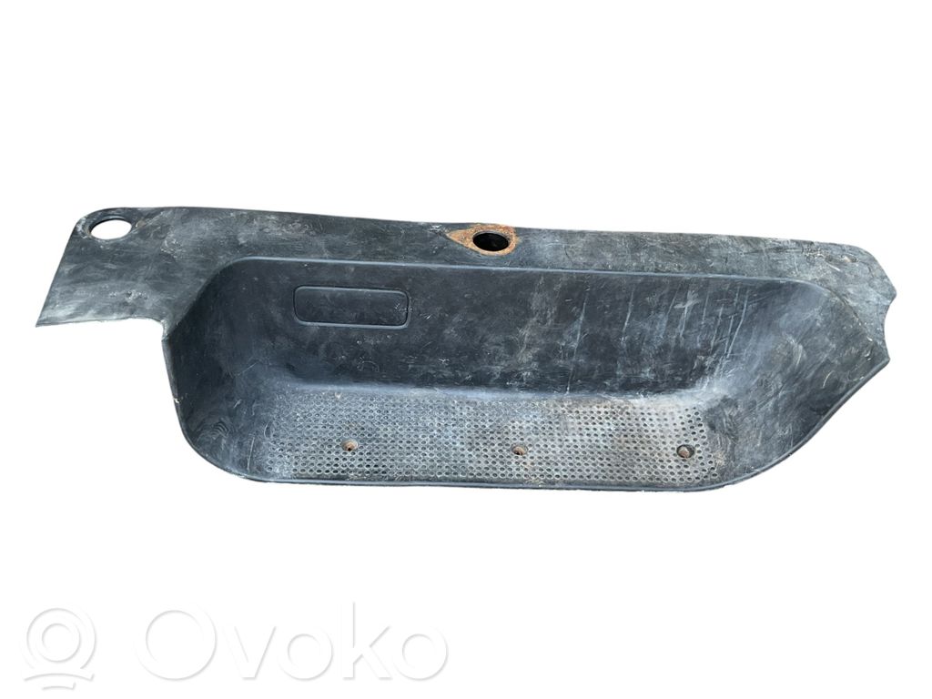 Opel Vivaro Copertura del rivestimento del sottoporta anteriore 