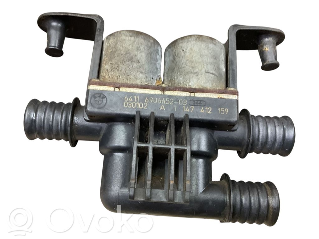 BMW 5 E39 Coolant heater control valve 