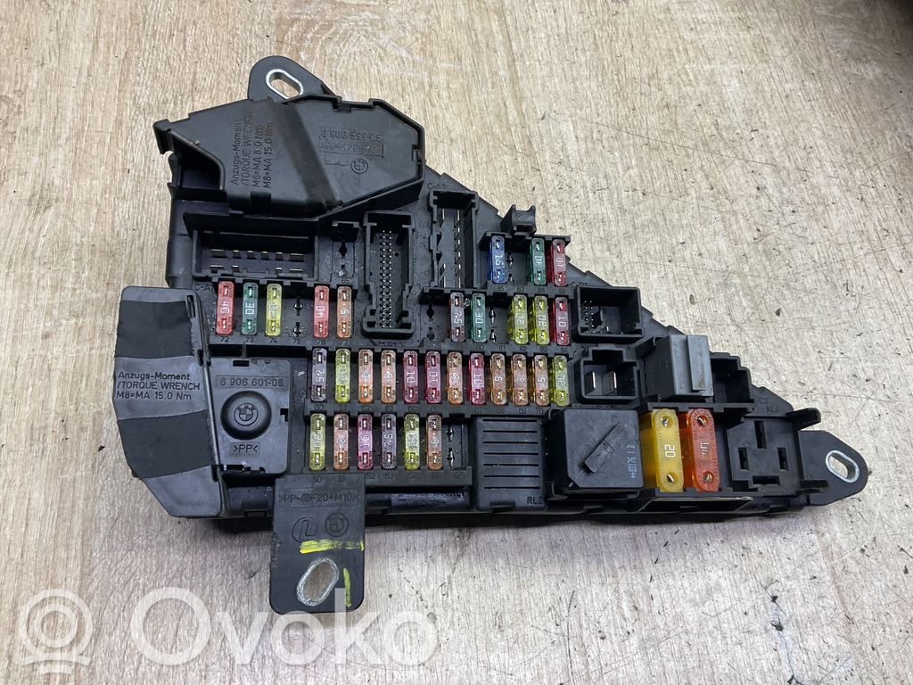 BMW 5 E60 E61 Drošinātāju kaste (komplekts) 