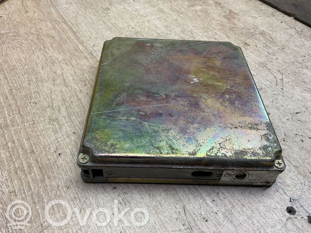 Nissan Sunny Engine control unit/module 