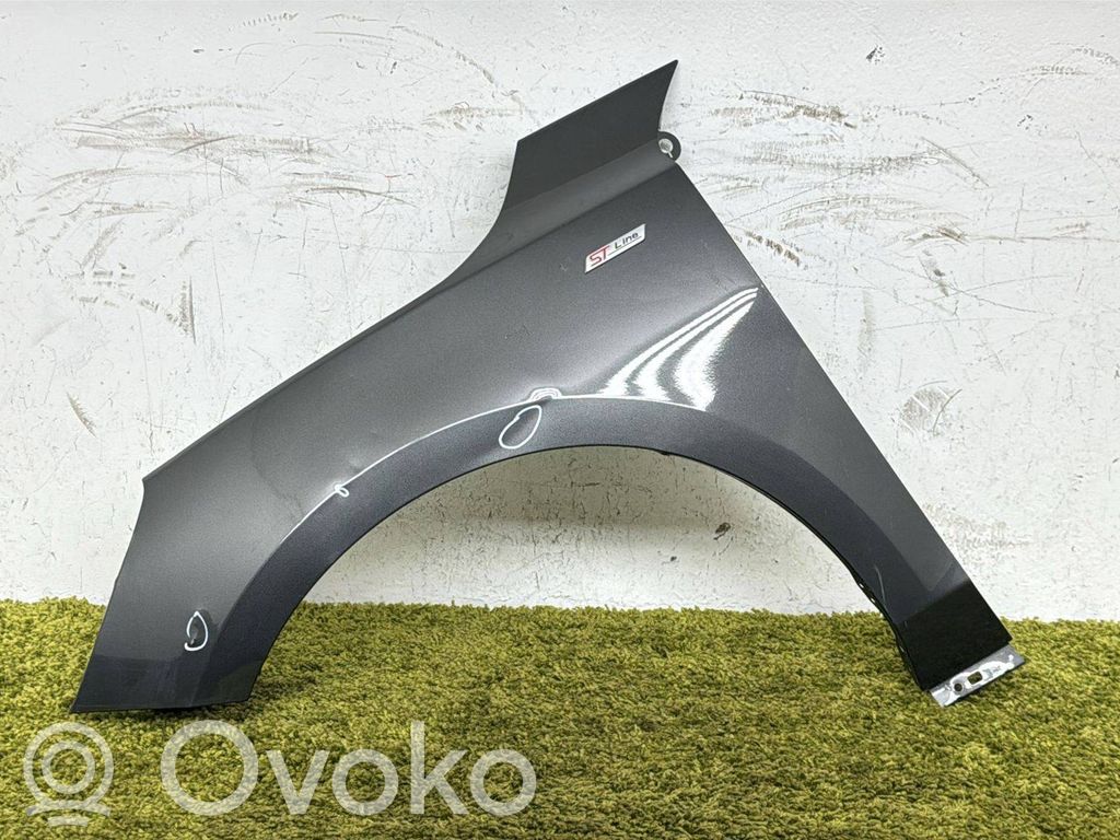 Ford Focus Błotnik przedni 