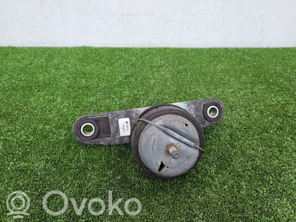 Volvo V40 Engine mount bracket 