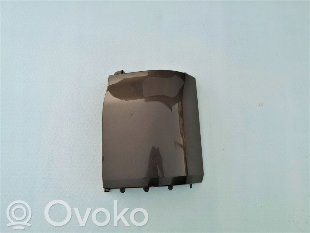 Volkswagen Multivan T5 Narożnik zderzaka tylnego 