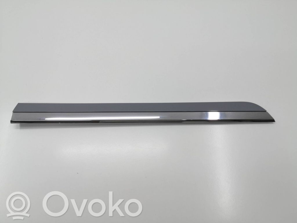 Volkswagen PASSAT B8 Listwa drzwi tylnych 