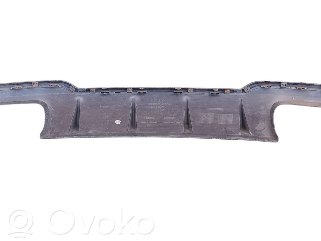 Audi A3 S3 8V Moldura inferior del parachoques trasero 