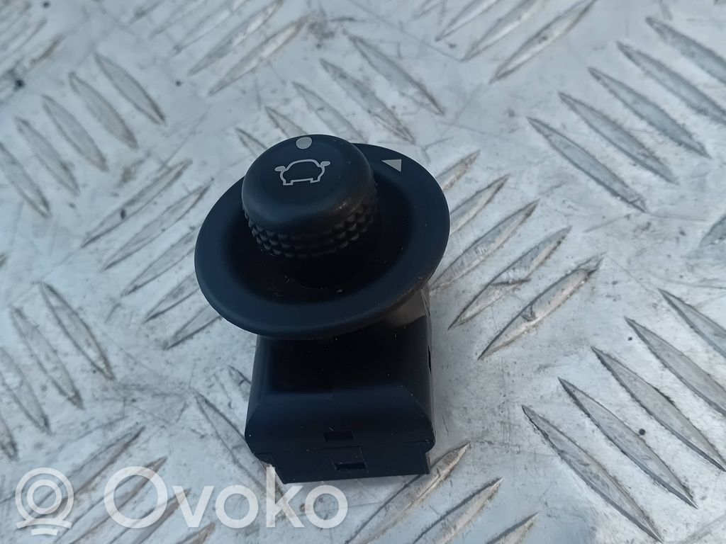Wing mirror switch   CA6T17B676AA