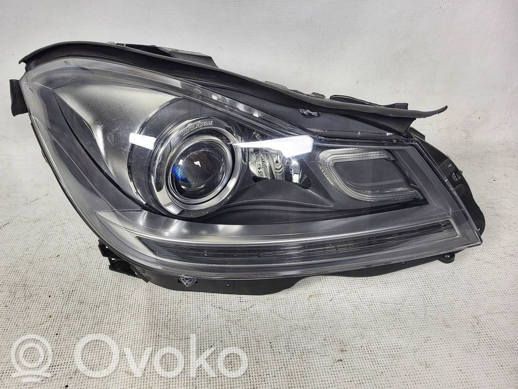 Mercedes-Benz C W204 Faro/fanale 