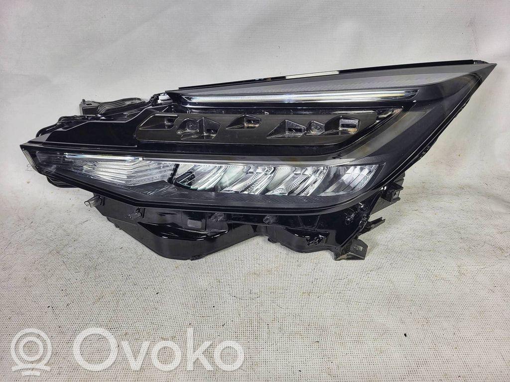Toyota C-HR II Lampa przednia 