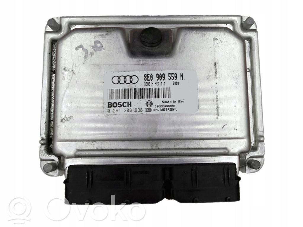 Engine control unit/module   8E0909559M,0261208238