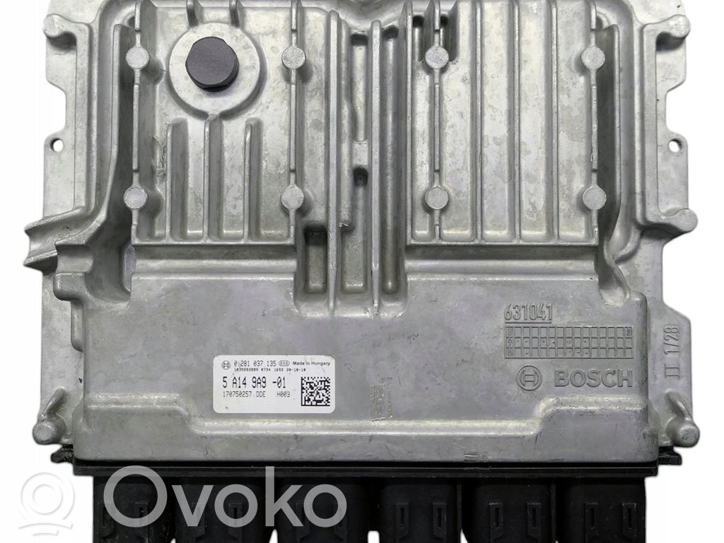 BMW 1 F40 Engine control unit/module 