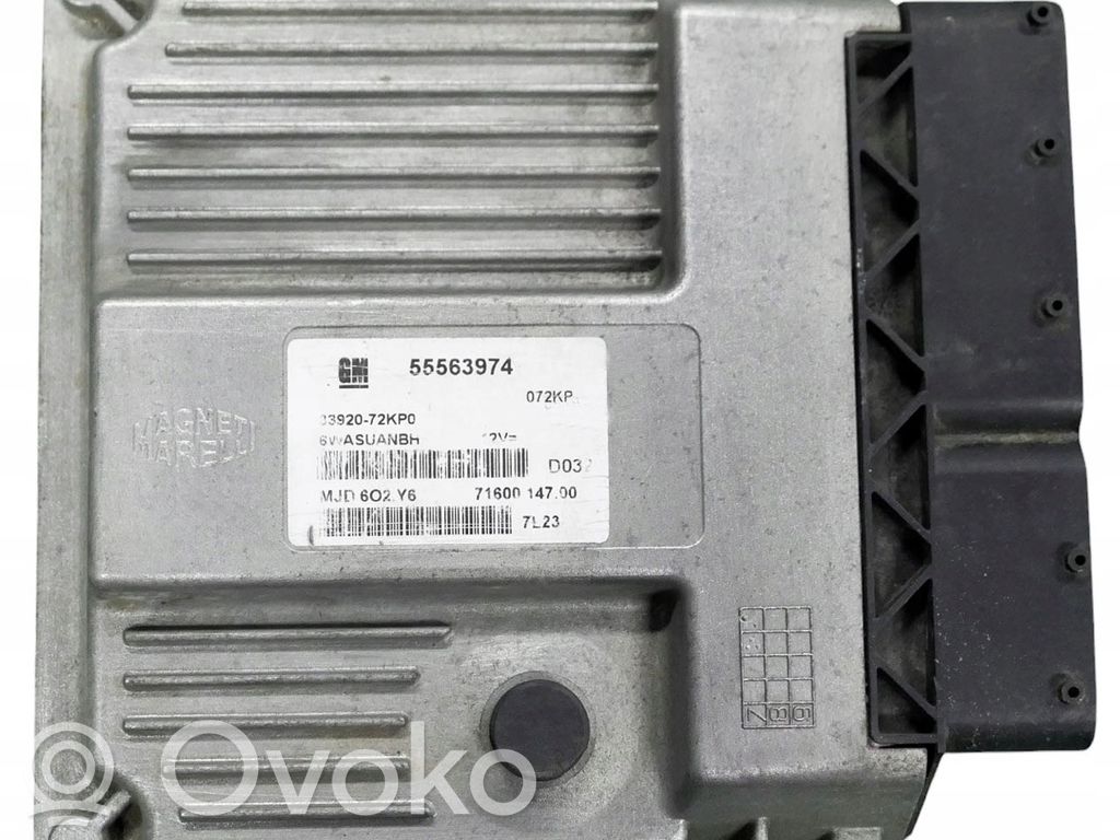 Suzuki Swift II Engine control unit/module 