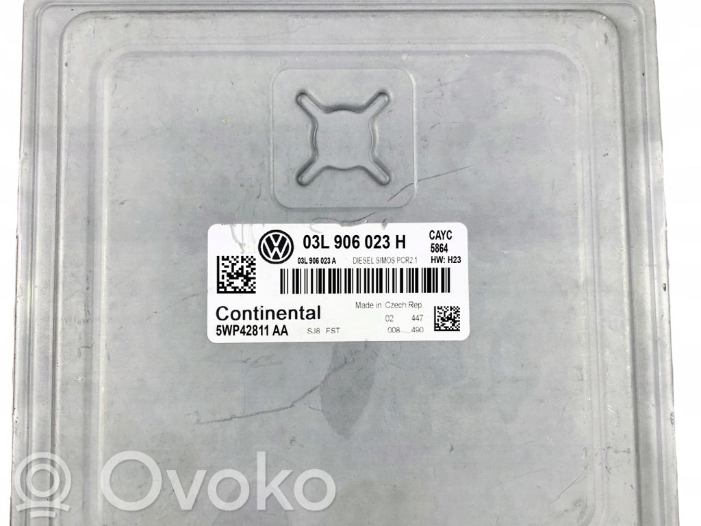 Volkswagen Golf VI Engine control unit/module 