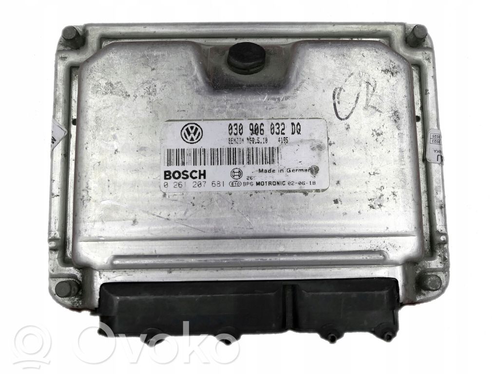 Engine control unit/module   030906032DQ,0261207681