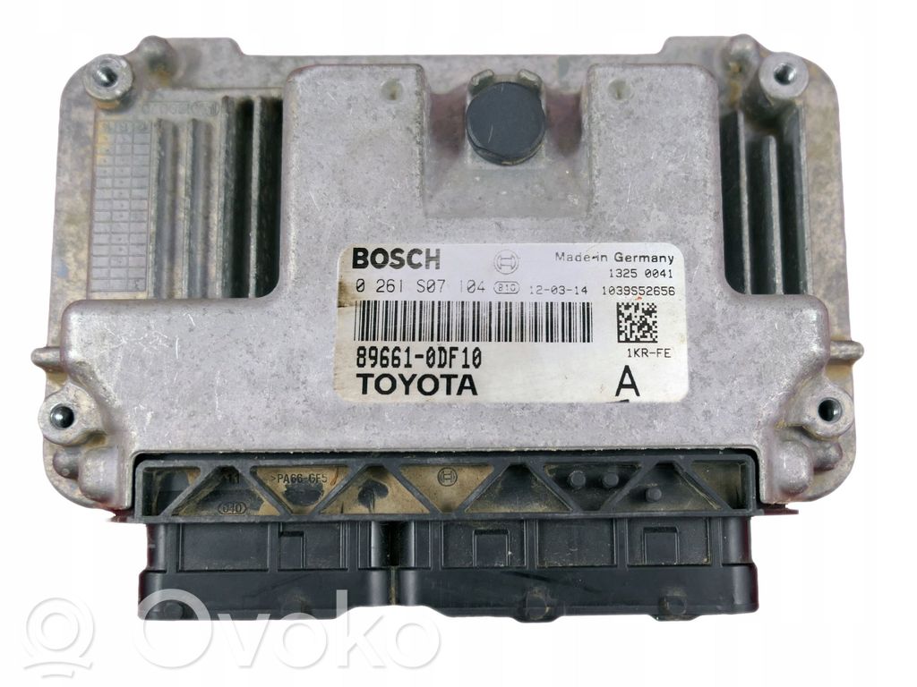 Toyota Yaris Engine control unit/module 