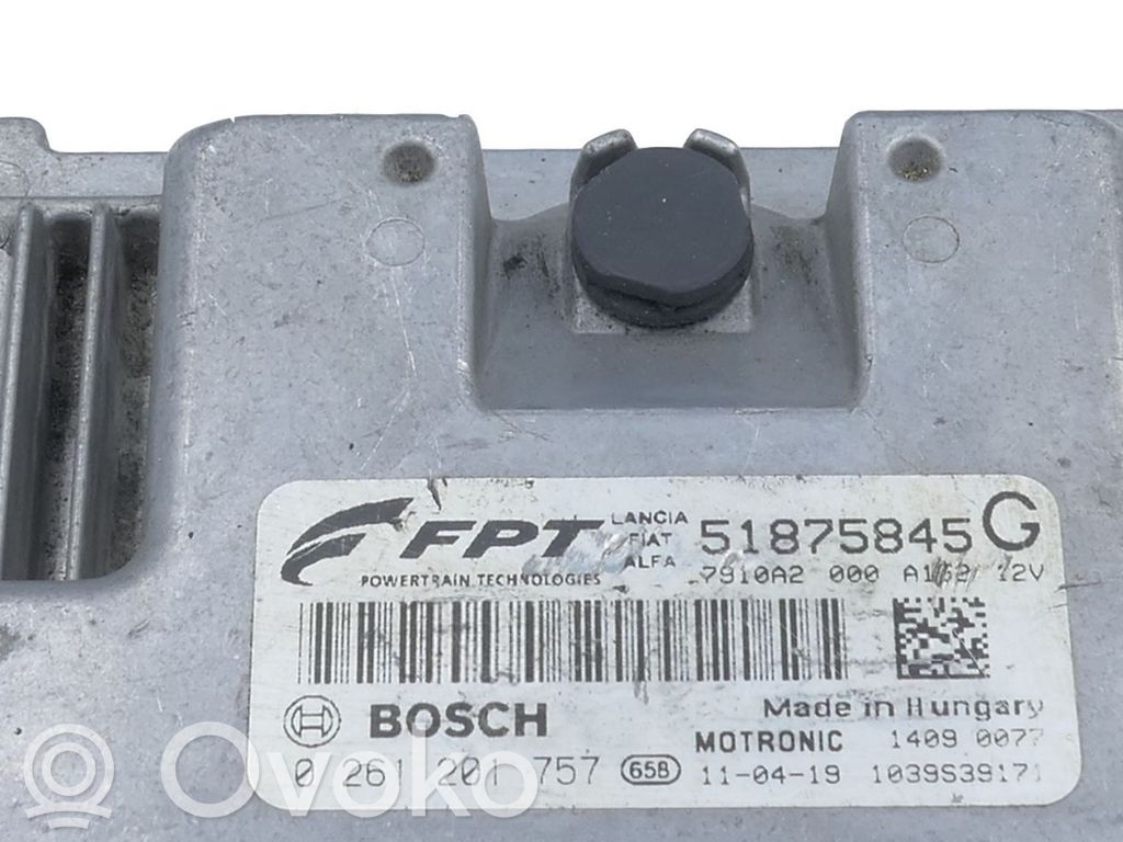Fiat 500L Wing mirror control module 