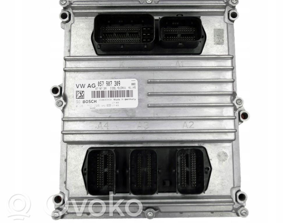 Audi SQ7 Engine control unit/module 