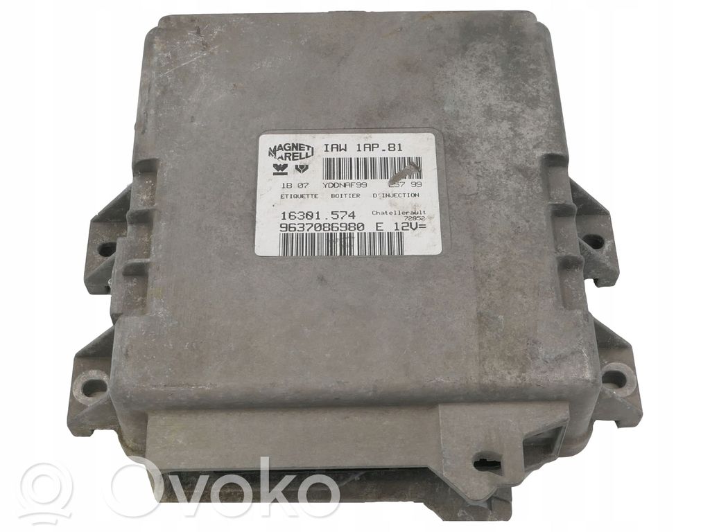 Peugeot 206 Engine control unit/module 