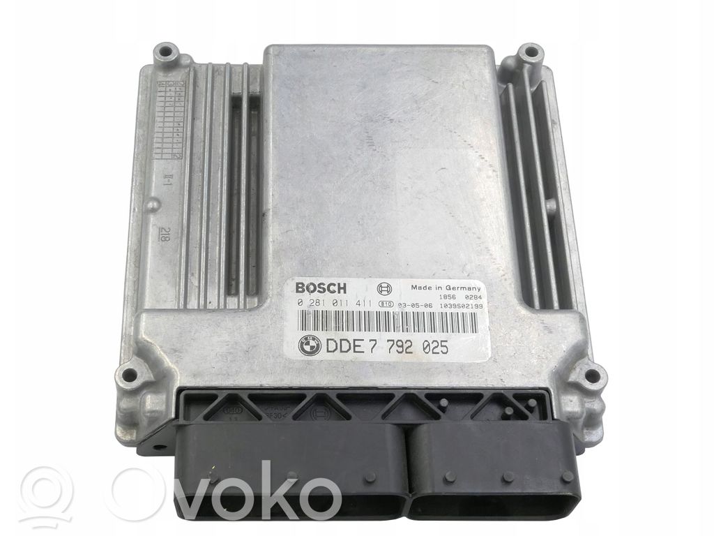 BMW 3 E46 Variklio valdymo blokas 