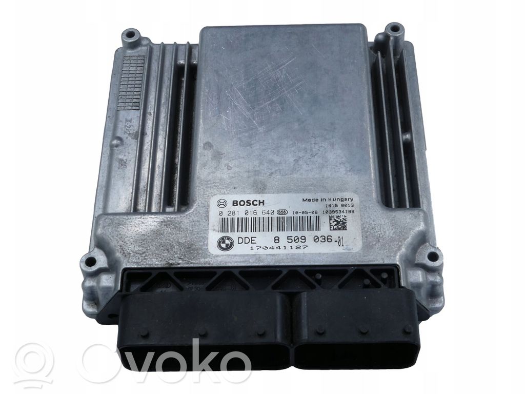 BMW 3 E90 E91 Engine control unit/module 