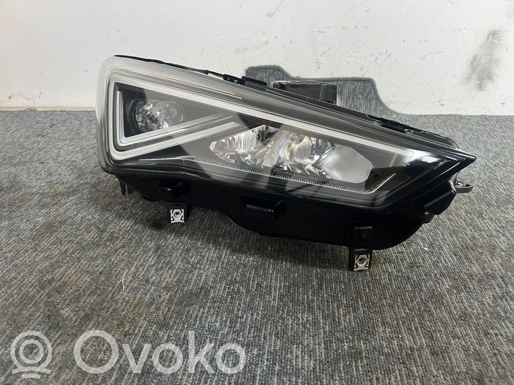 Seat Leon IV Lampa przednia 