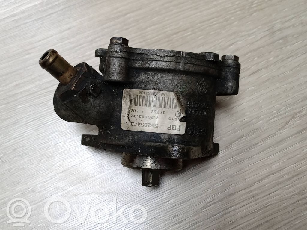 Vacuum pump