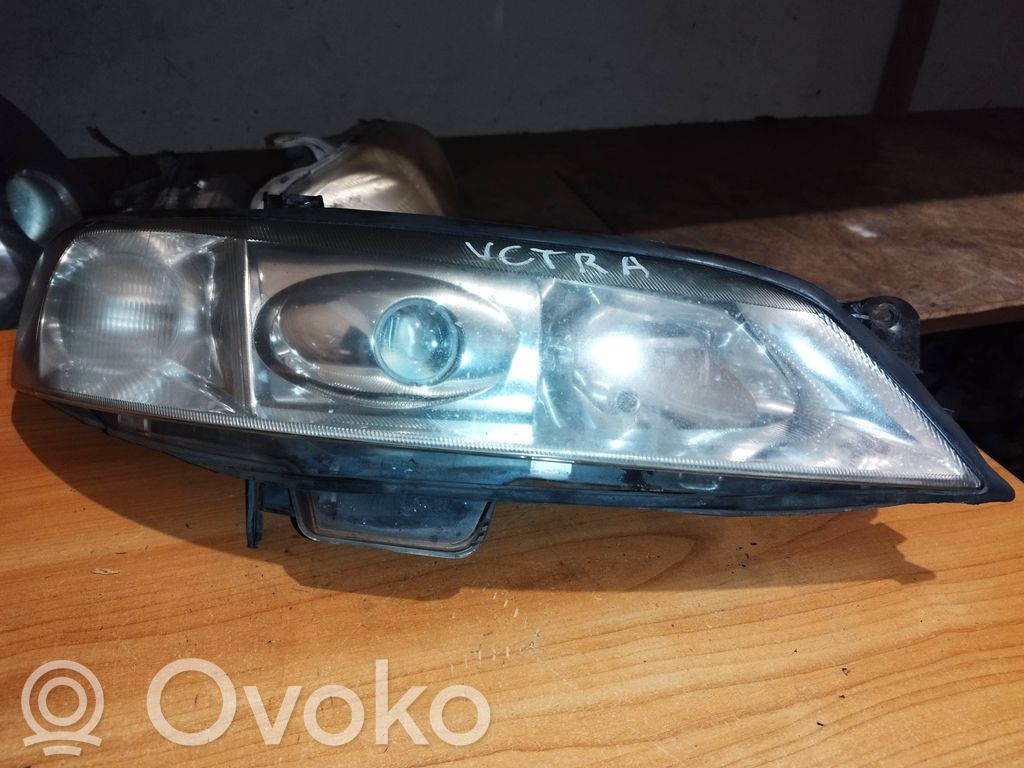 Opel Vectra B Phare frontale 